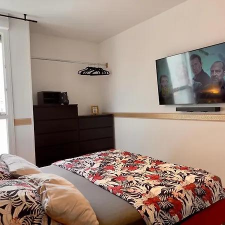 Апартаменты Lalaura High Quality Znjan 500 M Sea Magic View Free Parking *